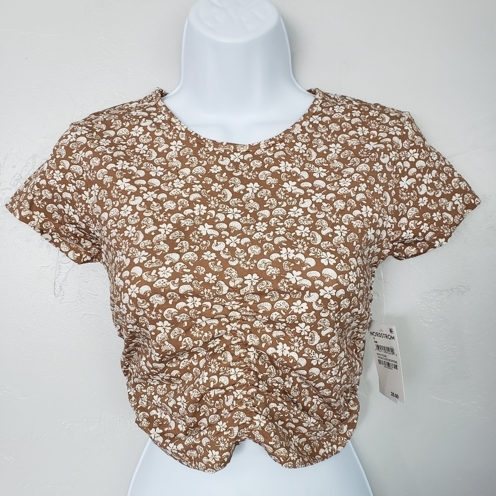 BP. NWT Women's Small Short Sleeve Crop Top Ruching Tan Brown Mushroom Clover